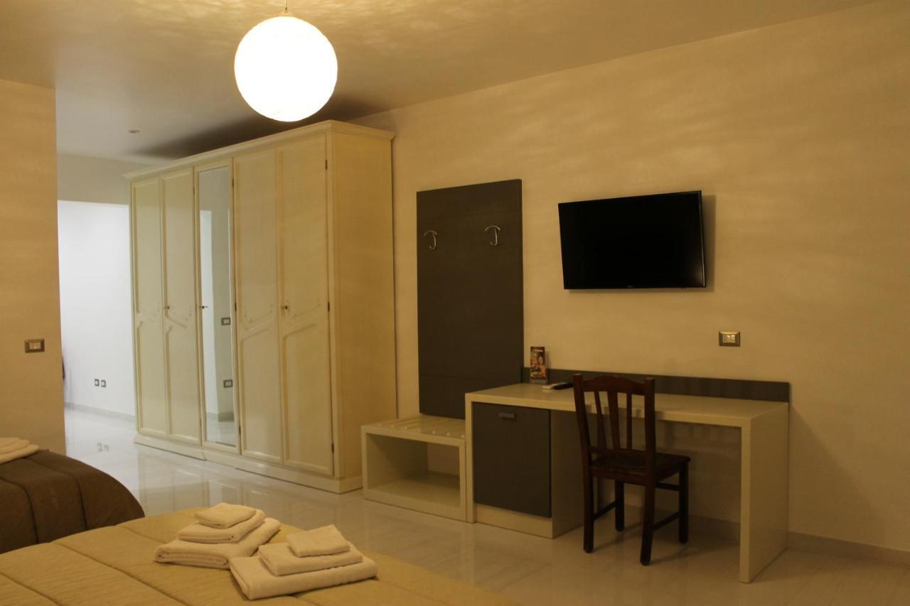 Madigans Rooms Bed&Breakfast Лечче Екстер'єр фото